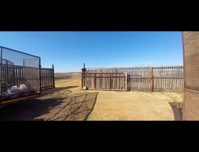 1 BEDROOM FLAT TO LET IN KLERKSDORP RURAL
